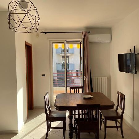 Ferienwohnung Casa Giacobelli Mola di Bari Exterior foto