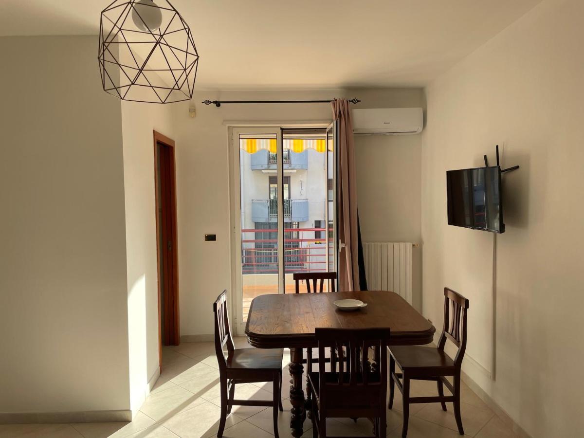 Ferienwohnung Casa Giacobelli Mola di Bari Exterior foto